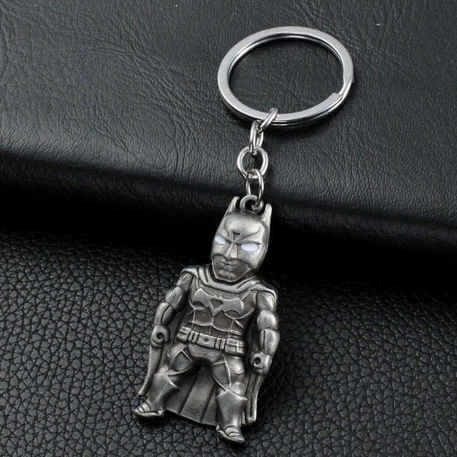 2019 Marvel The Avengers Keychain Thor's Hammer Thanos Gauntlet Captain America Shield Hulk Batman Mask Key Ring Wholesale